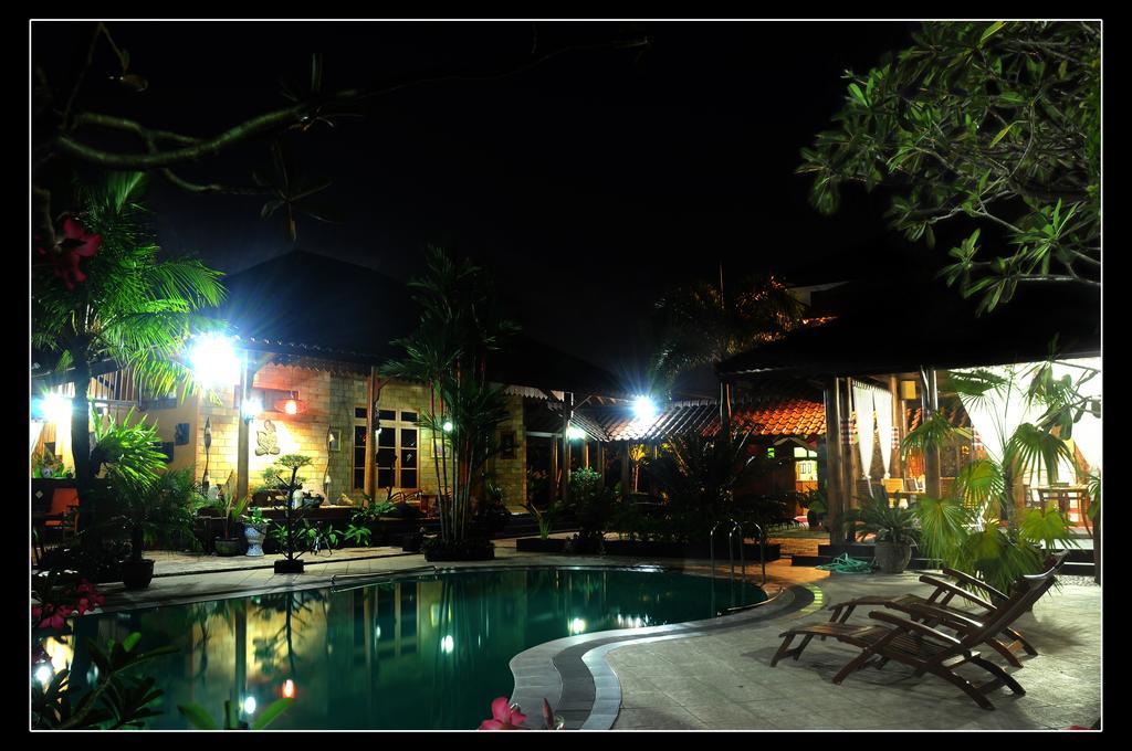 Ndalem Bantul Hotel Gandok Exterior photo